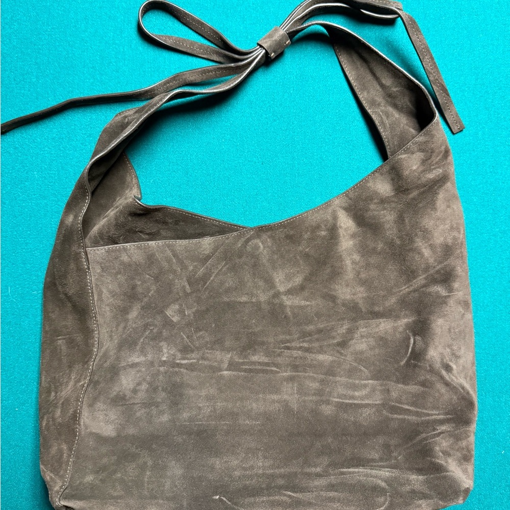 Reformation Medium Vittoria Tote Bag - Picture 5 of 6